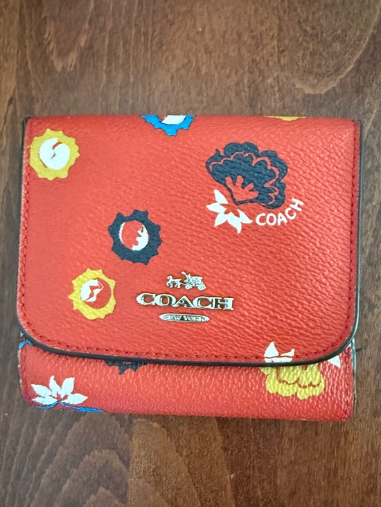 Coach Handbags - Coach Floral Compact Wallet